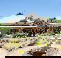 Cockburn House - Accommodation Asia