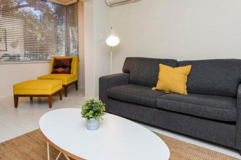 Townshend Rd - Accommodation Asia 6
