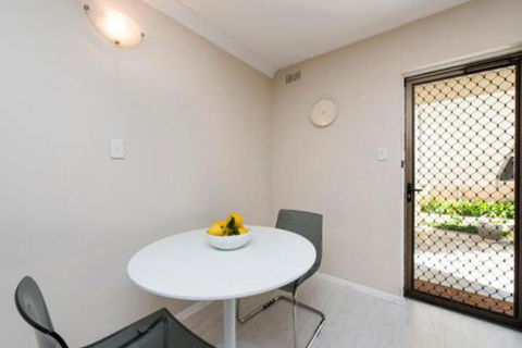 Townshend Rd - Accommodation Asia 4