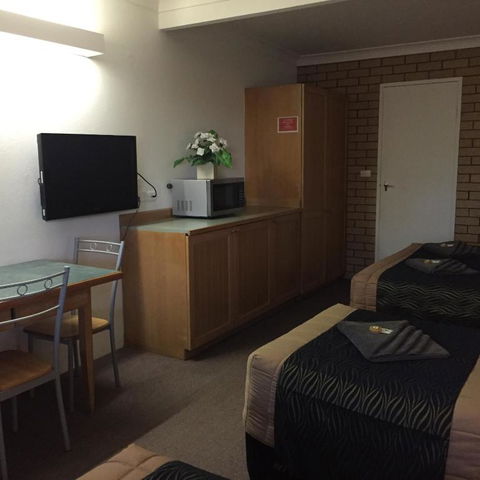 Guyra Motor Inn - Accommodation Guide 2