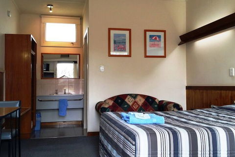Terang Motor Inn - Accommodation Asia 7