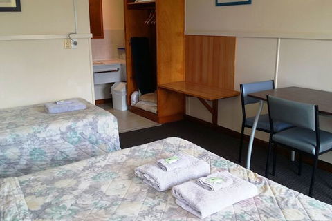 Terang Motor Inn - Accommodation Asia 4