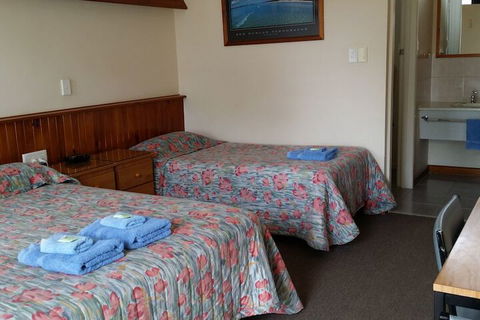 Terang Motor Inn - Accommodation Asia 6