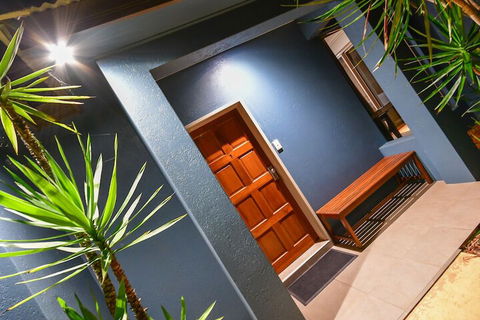 Blue Summit Hideaway - Accommodation Asia 2