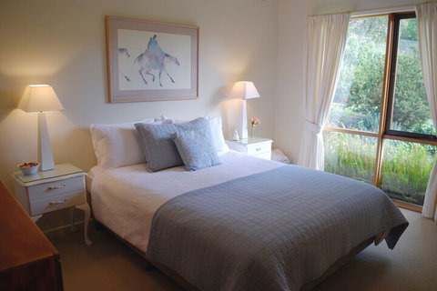 Jackson's Dromana - Accommodation Guide 2