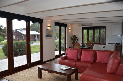 Yolla Beach House - Accommodation Asia 5