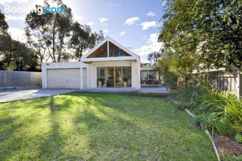 Torquay Retreats Eighteen Beach - Accommodation Asia 0