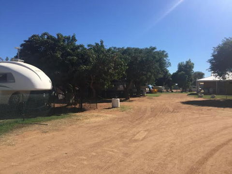 Carnarvon Caravan Park - Accommodation Asia 2