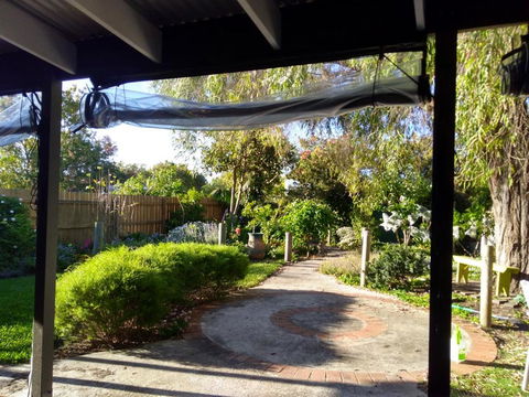 Friends Holiday House - Accommodation Asia 6