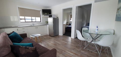 Beachcomber Holiday Units - Accommodation Asia 3