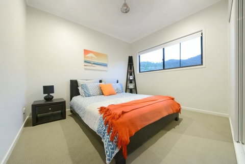 Laguna Views - Accommodation Guide 1