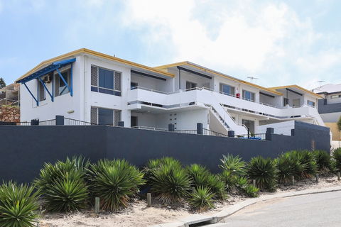 Scarborough Apartments - Accommodation Asia 3