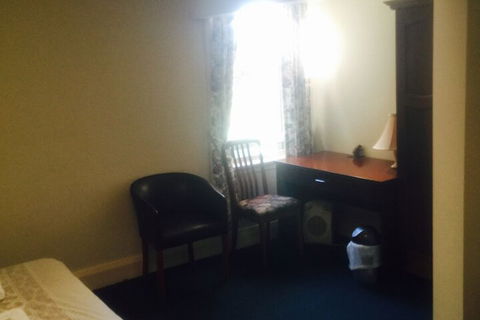 Ross Hotel - Accommodation China 3