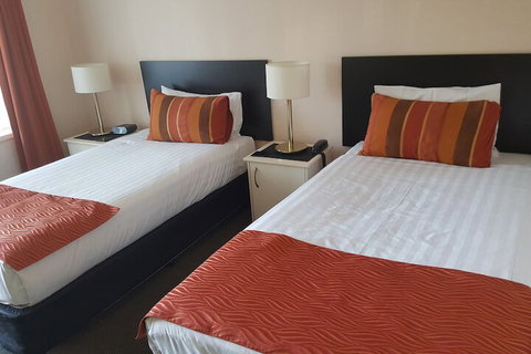 Centre Point Mid City Motor Inn - Accommodation Guide 7
