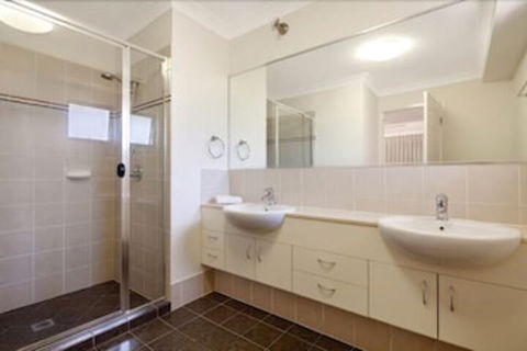 Coolum Villas - Accommodation Asia 3