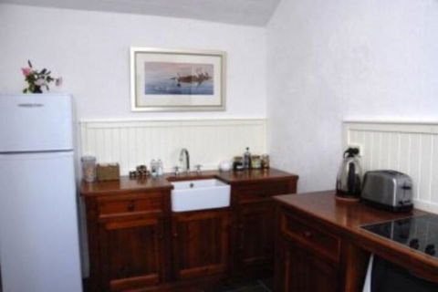 Brooklands Heritage B & B - Accommodation Asia 4