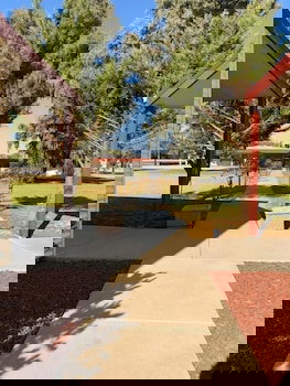 Outback Quarters - Accommodation Guide 2