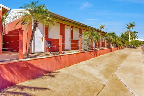 Econo Lodge Karratha - Accommodation China 1