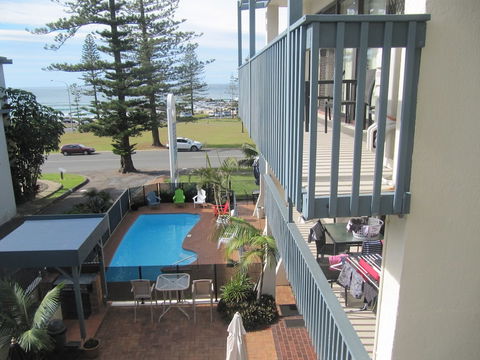 Beach House Holiday Apartments - Accommodation Asia 3