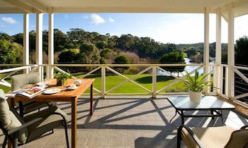Lakeside Suites 2 - Accommodation Asia 3