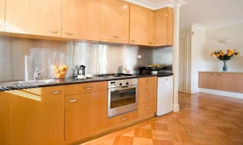Lakeside Suites 3 - Accommodation Asia 5