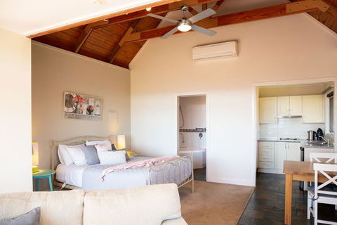 Vivere Retreat - Accommodation Asia 6