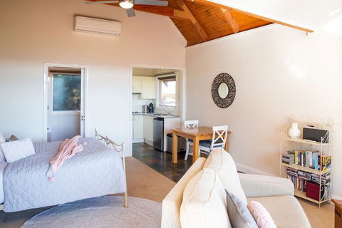 Vivere Retreat - Accommodation Asia 2