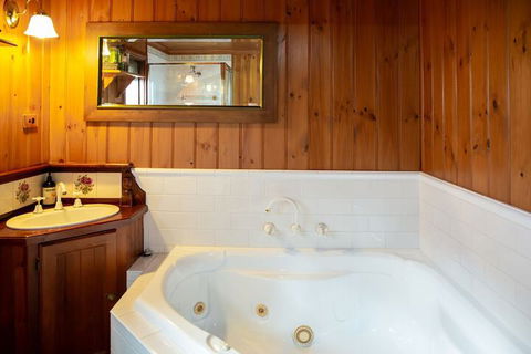 Vivere Retreat - Accommodation Asia 4