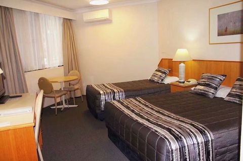 Charbonnier Motor Inn - Accommodation Asia 6