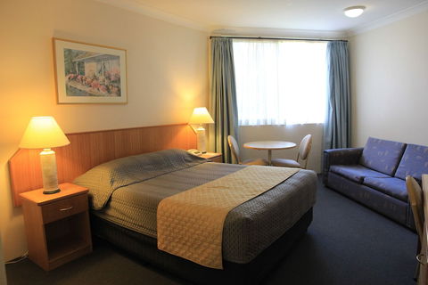 Charbonnier Motor Inn - Accommodation Asia 2