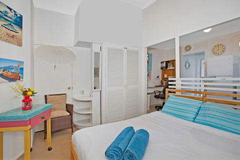 Beach House - Accommodation Asia 5