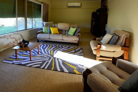 Sea Lake Motel - Accommodation Guide 5