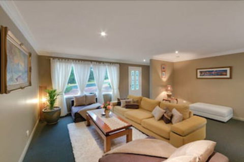 Mountainside B&B - Accommodation Asia 6
