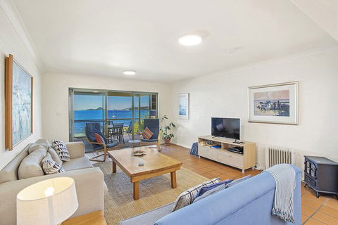 Tuscan Waterfront, 1/213 Soldiers Point Road - Accommodation Asia 1