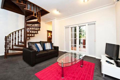 Townhouses By Uwa 1 - Accommodation Asia 5