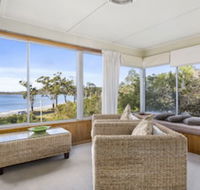 Summertime Beach Cottage - Accommodation Asia