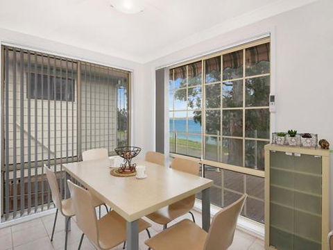 Toukley Lake House - Accommodation Asia 0