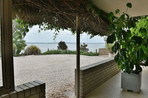 Dutchies Motel Nelson Bay - Accommodation Asia 0