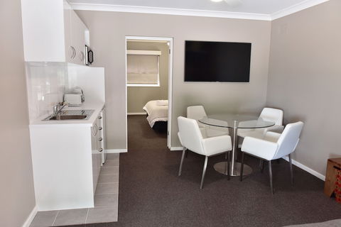 Dutchies Motel Nelson Bay - Accommodation Asia 2