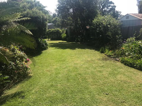 Mollymook Fantastic Holiday House - Accommodation Asia 3
