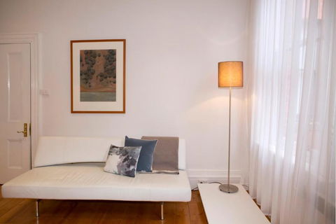 Mollisons - Accommodation Asia 4