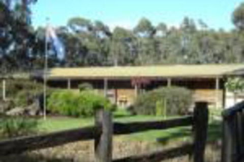 Gunyah Valley Retreat - Accommodation Asia 0