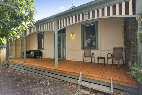 Lucy's Cottage Healesville - Accommodation Guide 6
