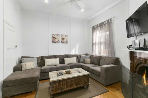 Lucy's Cottage Healesville - Accommodation Guide 4