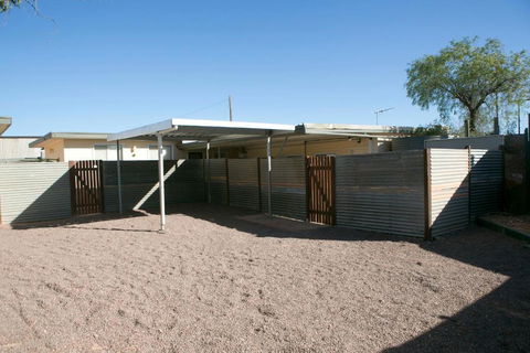 Cave Place Units - Accommodation Asia 3