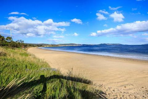 Bellerive Marina View Apartments NO 27 - Accommodation Guide 7