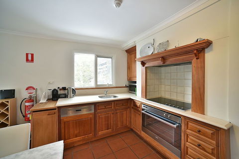 Inala 3 - Accommodation Asia 2