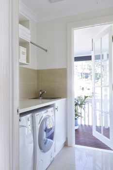 Hamptons Hinterland Retreat - Accommodation Guide 2