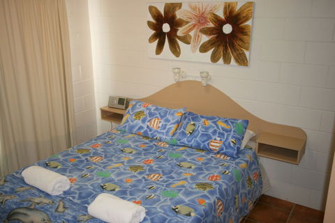 Lake Edge Holiday Units - Accommodation Asia 2