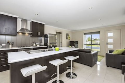 Megan Court Apartments - Accommodation Asia 0